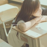 摇头摆尾生肖有关